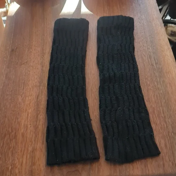 Black Cable Knit Ballet Leg Warmers - Picture 6 of 8